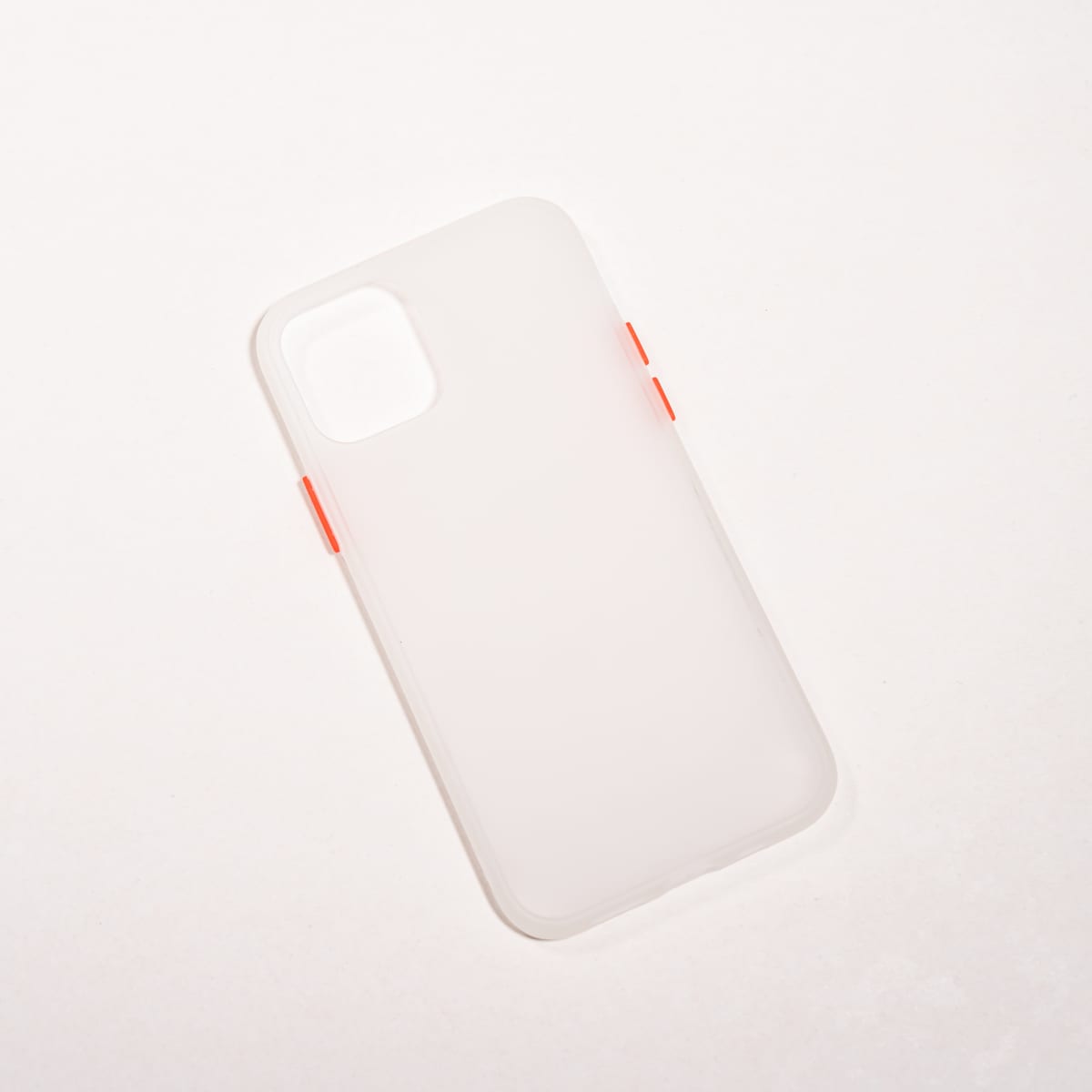 BORDE COLOR REFORZADA BLANCO IPHONE 12/12 PRO1