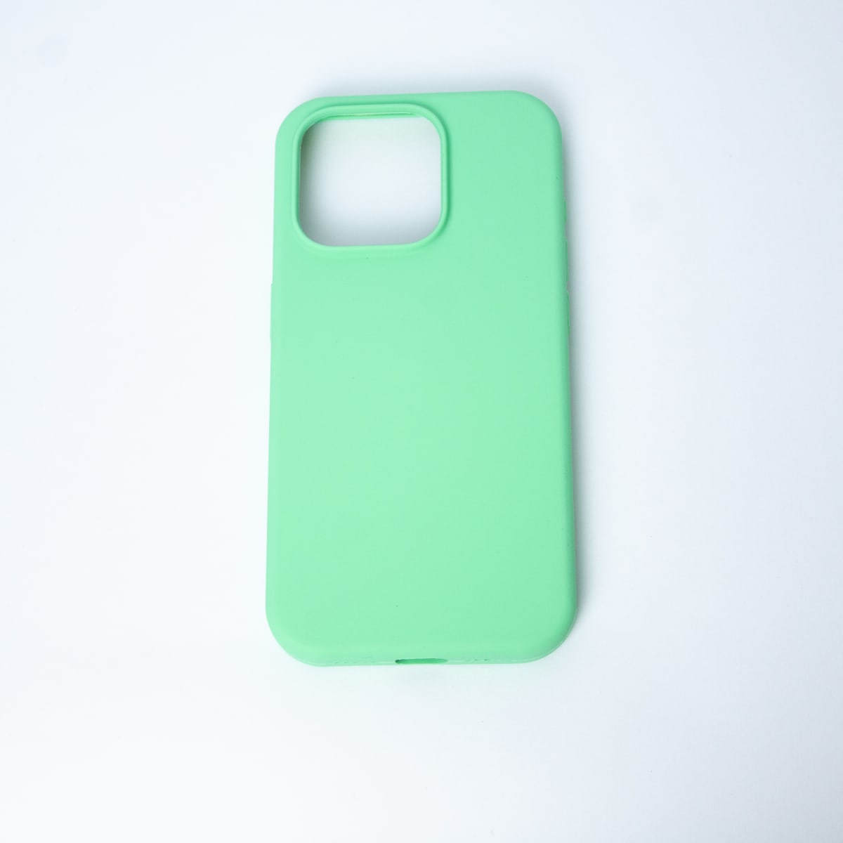 CARCASA DE SILICONA CON MAGSAFE IPHONE 15 PRO VERDE1