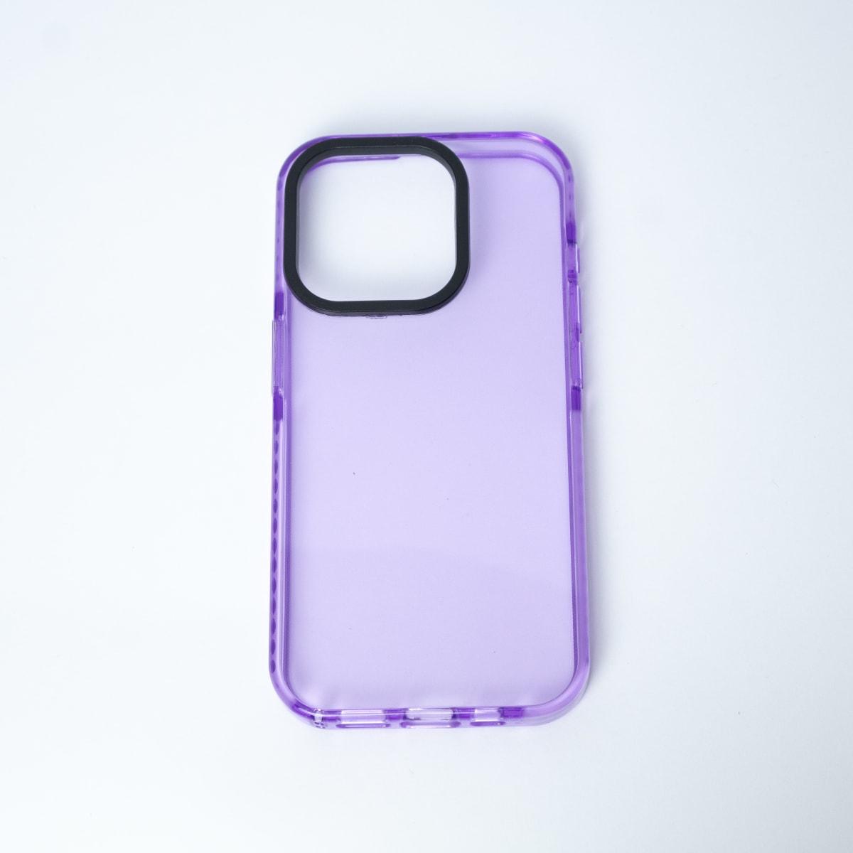 TIPO TECH 21 LILA IPHONE 15 PRO1