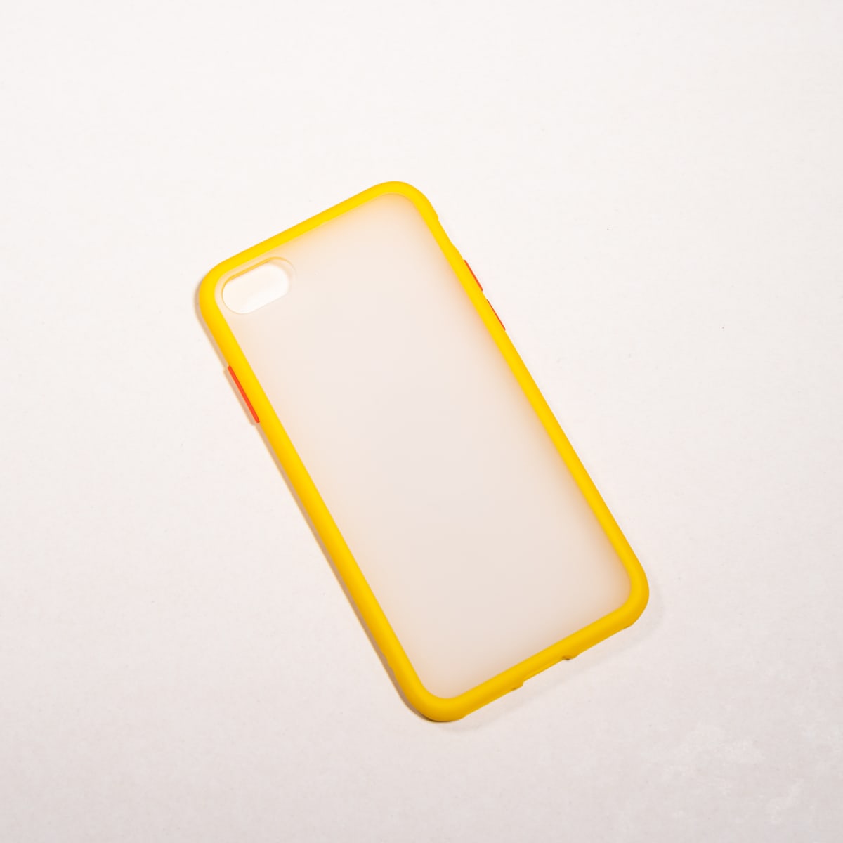 BORDE COLOR REFORZADA  AMARILLA IPHONE 6/6S/7/8/SE21