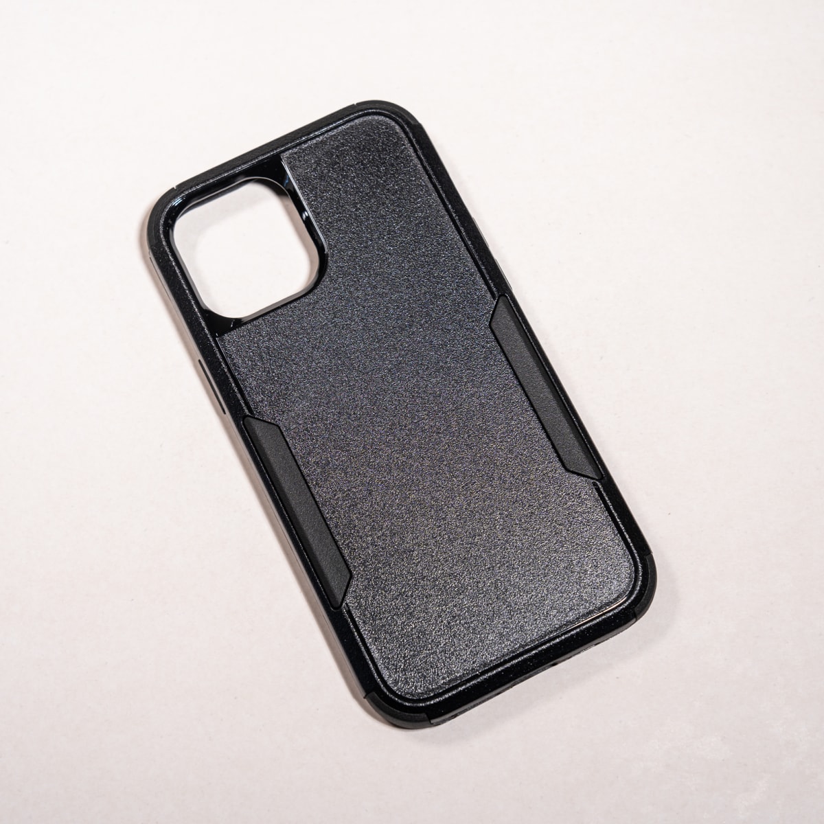 ANTIGOLPES 2 ALTA PROTECCIÓN NEGRO IPHONE 12 PRO MAX1