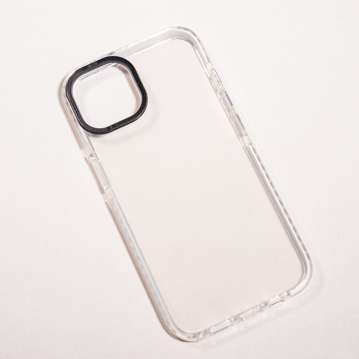 TIPO TECH 21 TRANSPARENTE BORDE BLANCO IPHONE 14 PRO MAX1