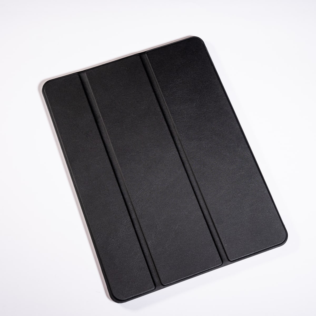 MAGNETICA CON TAPA DE CUERO NEGRO IPAD 10,2´´ DE 7MA/8VA/9NA GENERACION3