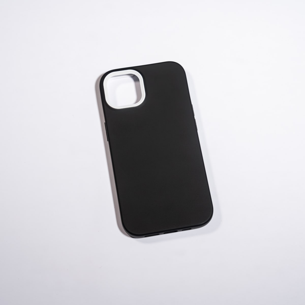 ANTIGOLPE 360 NEGRO IPHONE 131