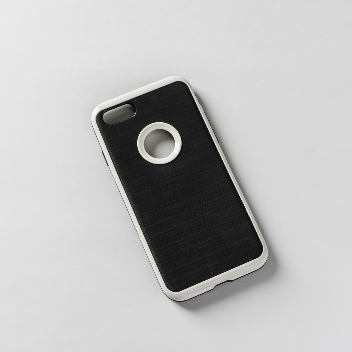 GOMA + BORDE BLANCO IPHONE 7/8/SE21