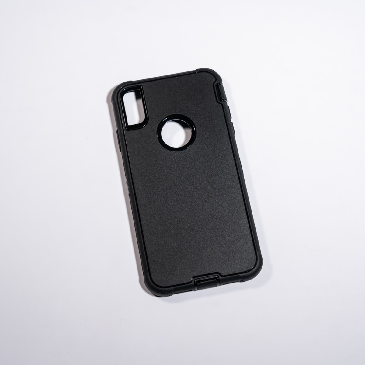ANTIGOLPES ALTA PROTECCION NEGRO IPHONE XS MAX1