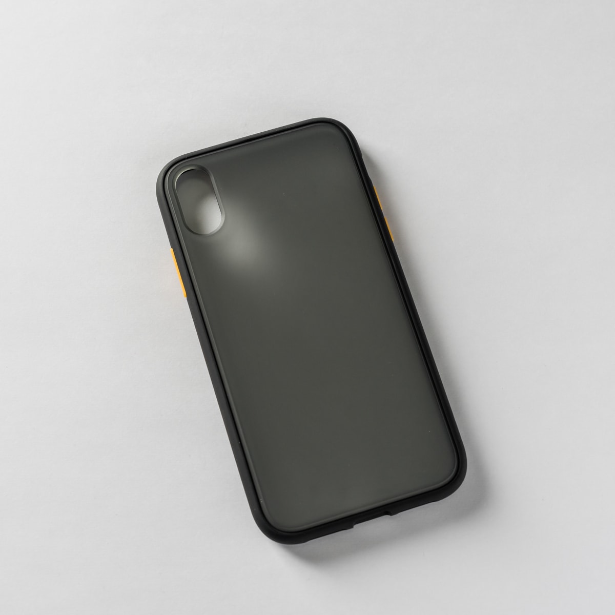 BORDE COLOR REFORZADA NEGRO  IPHONE XR1