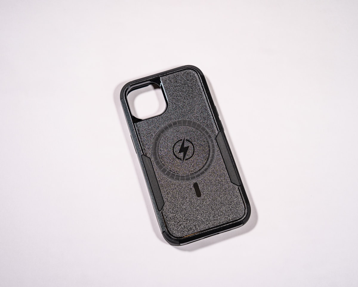 ANTIGOLPES 2 MAGSAFE ALTA PROTECCION NEGRO IPHONE 148