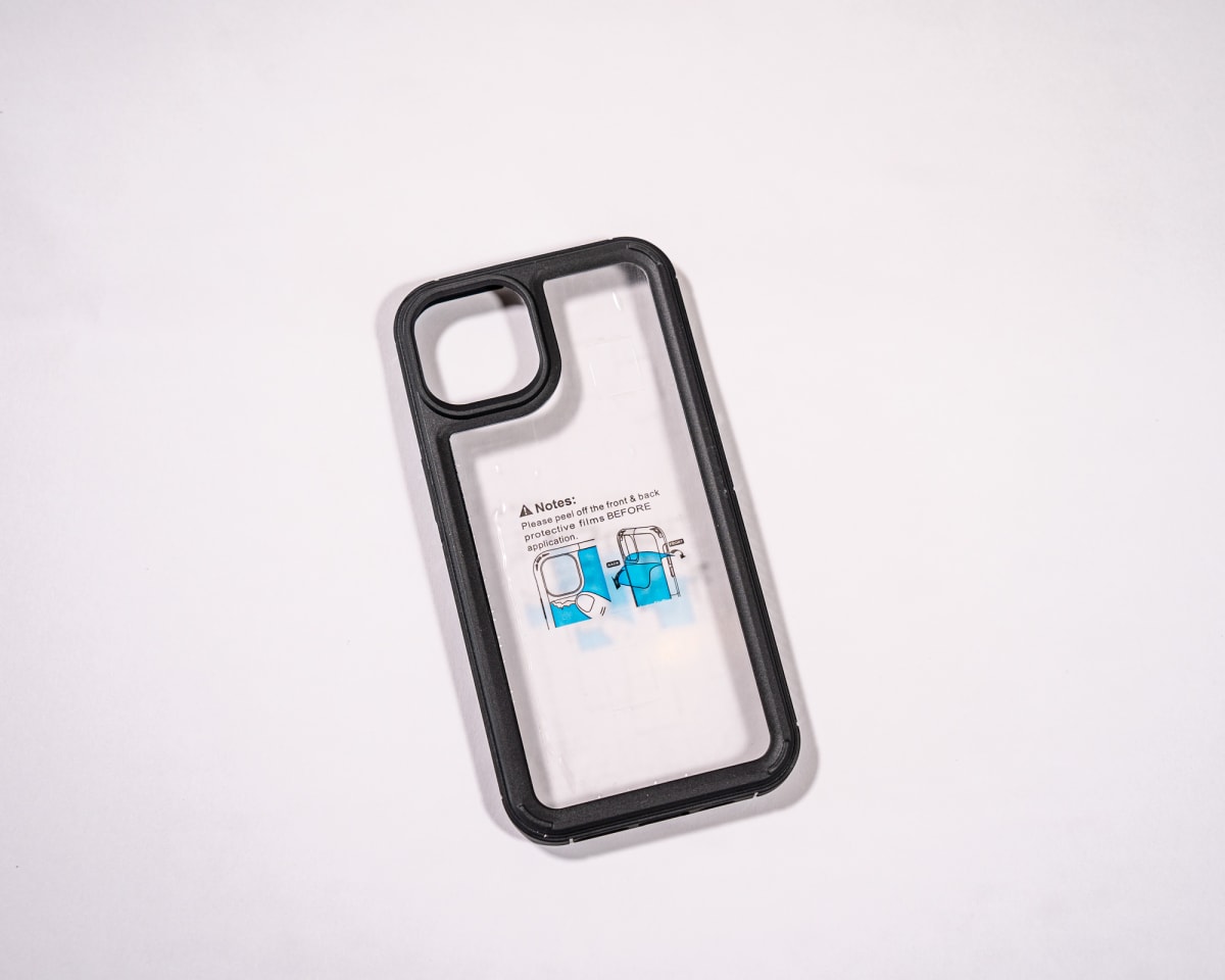TRANSPARENTE + BORDE COLOR REFORZADA NEGRO IPHONE 142