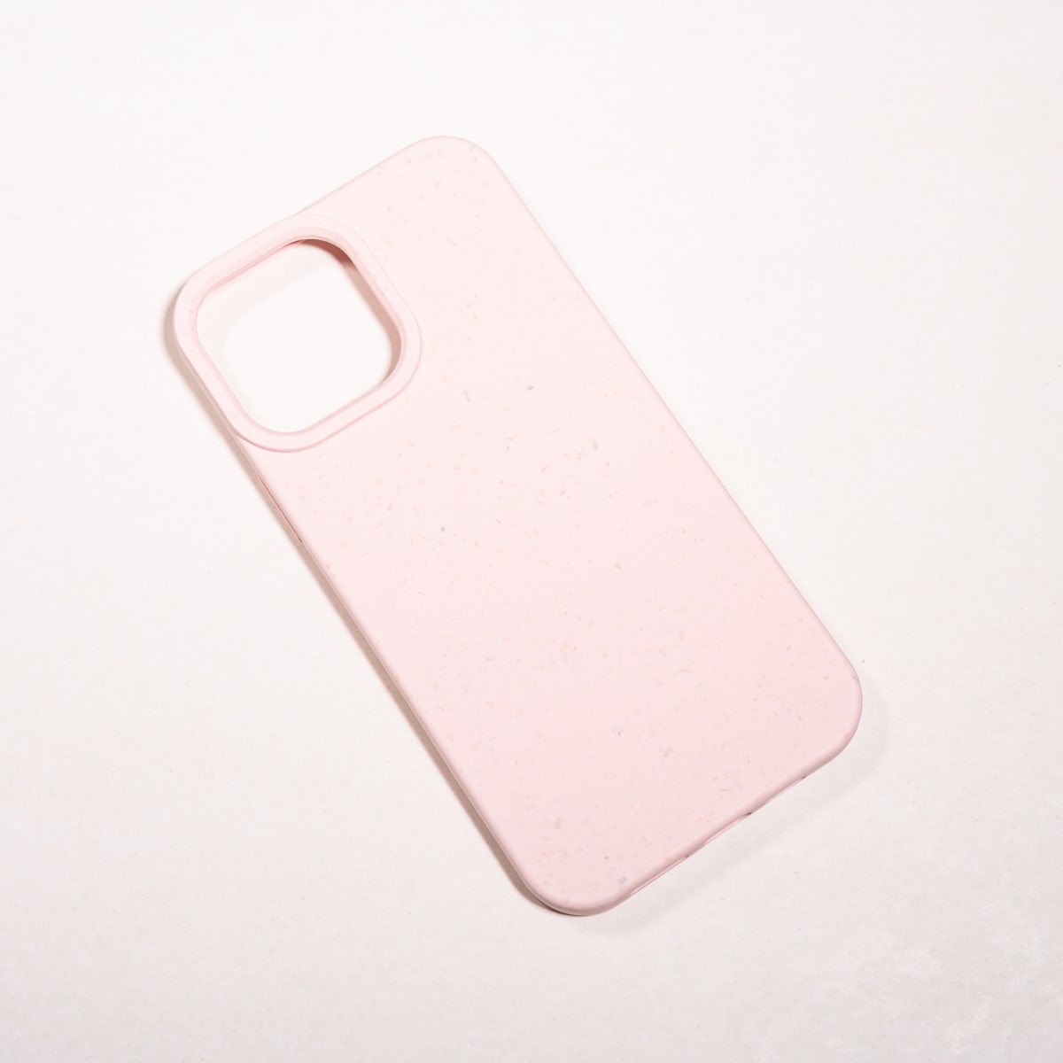 BIODEGRADABLE ANTIGOLPES ROSADO IPHONE 13 PRO MAX1