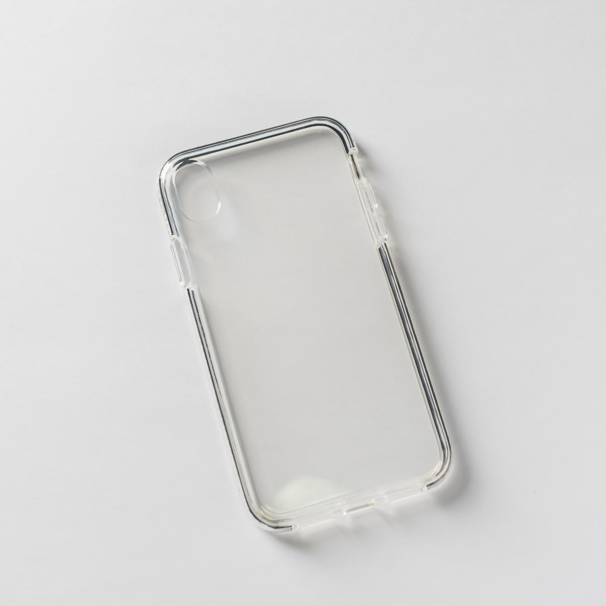 BLANDA TRANS + BORDE NEGRO IPHONE XR1