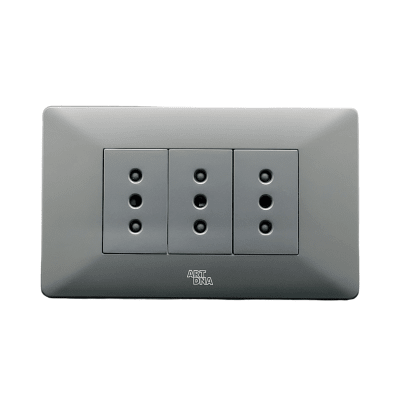 Armado - Enchufe Triple 10A. Matt Black Serie E15