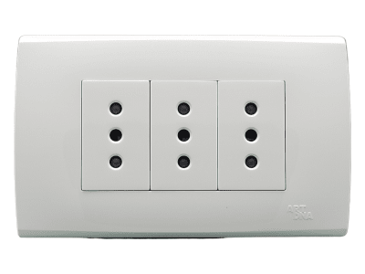 Armado - Tomacorriente Triple 10A. Blanco Serie A83