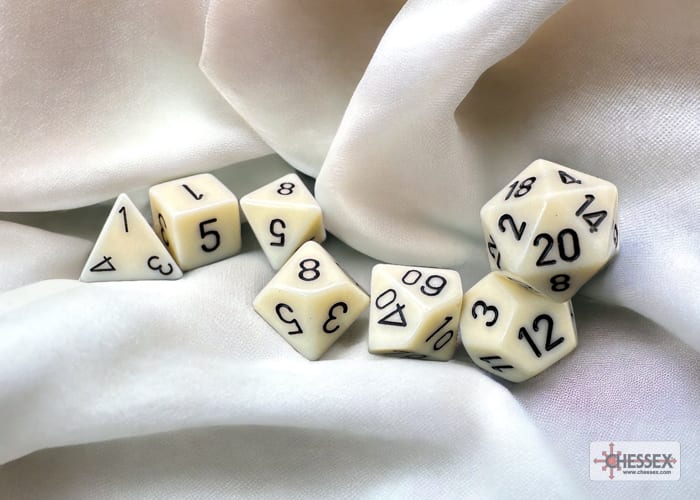 Set 7 Dados Opacos Ivory/Black1