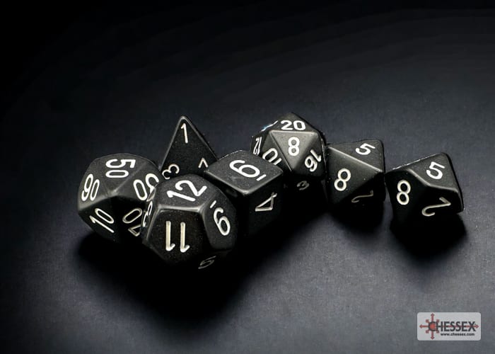 Set 7 Dados Opacos Black/White1