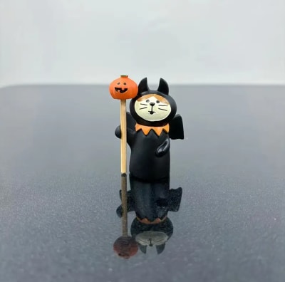 Adorno de resina de gatito decorativo de diablito por Halloween