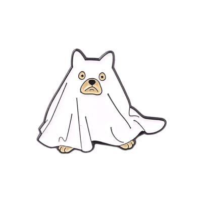 Pin esmaltado diseño de perro fantasma con sabana