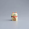 Adorno de resina de gatitos decorativos Maneki-neko o gato de la suerte 3