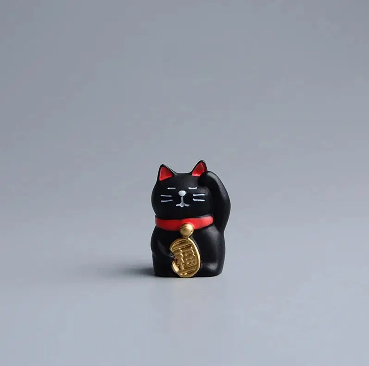 Adorno de resina de gatitos decorativos Maneki-neko o gato de la suerte4