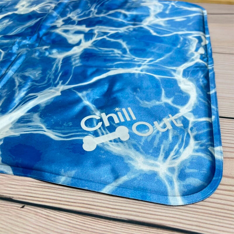 Mat de enfriamiento para mascotas Chill Out mediano2