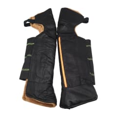 CUBRE PIERNAS TIPO CUERO