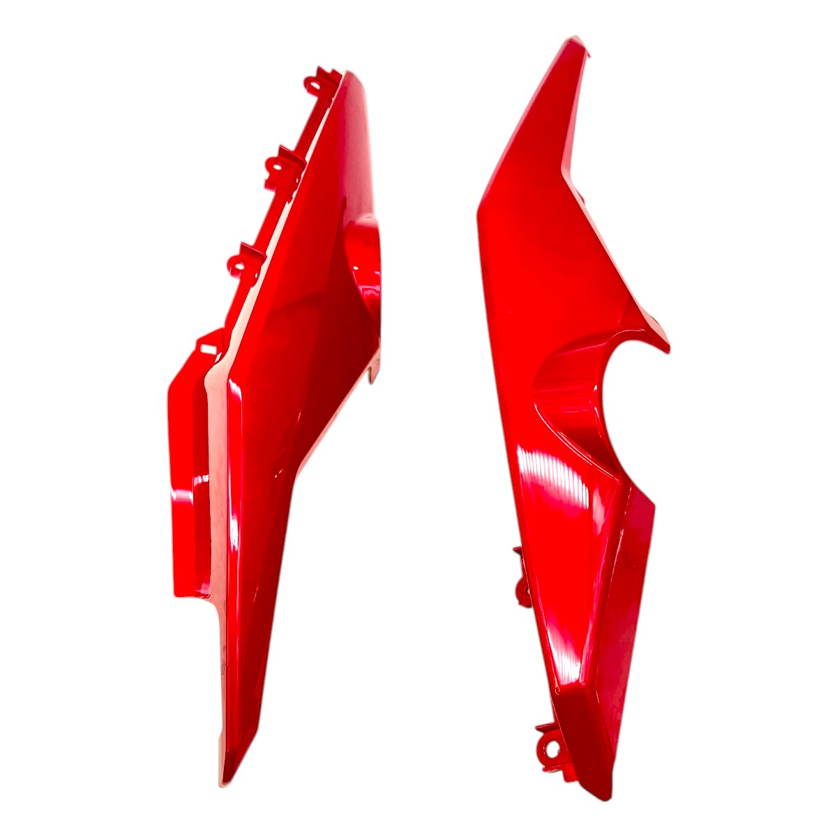 TAPAS LATERALES TRASERAS JGO FZ 16 ROJO3