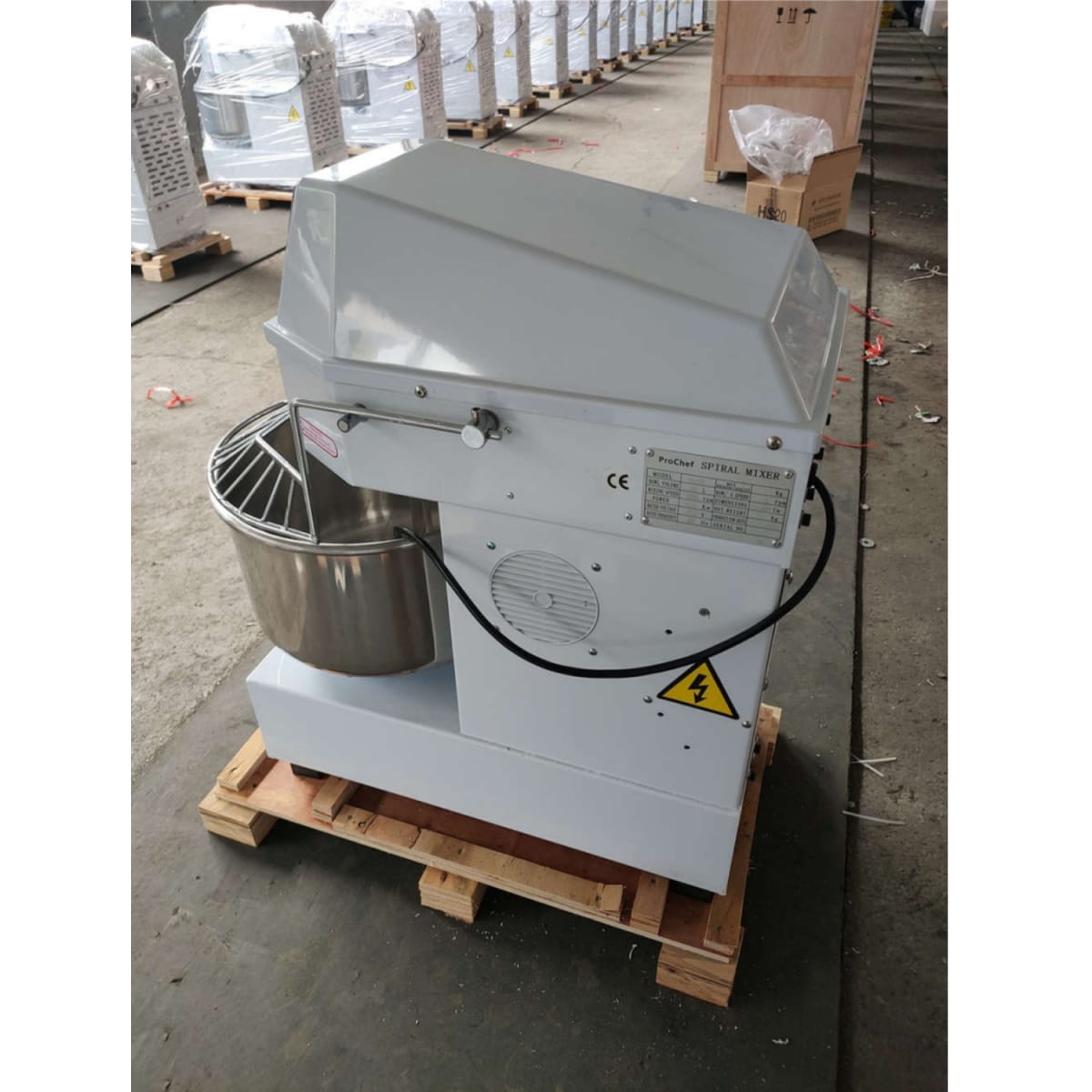 Amasadora industrial 20 LT, 8 KG, 1 velocidad4