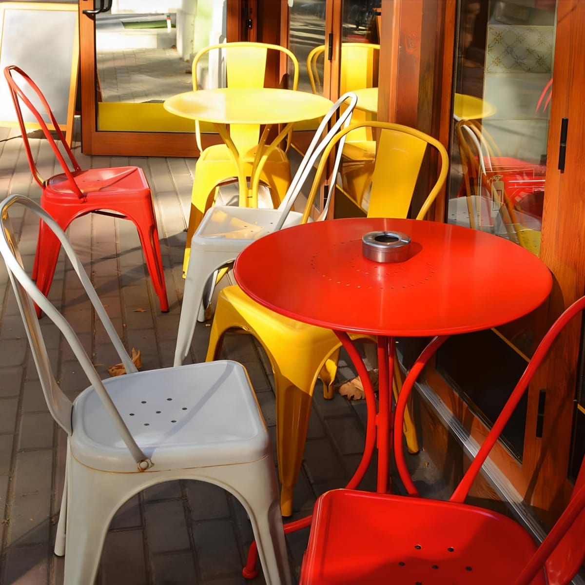 Silla Tolix Rojo Brillante. Sin Caja4