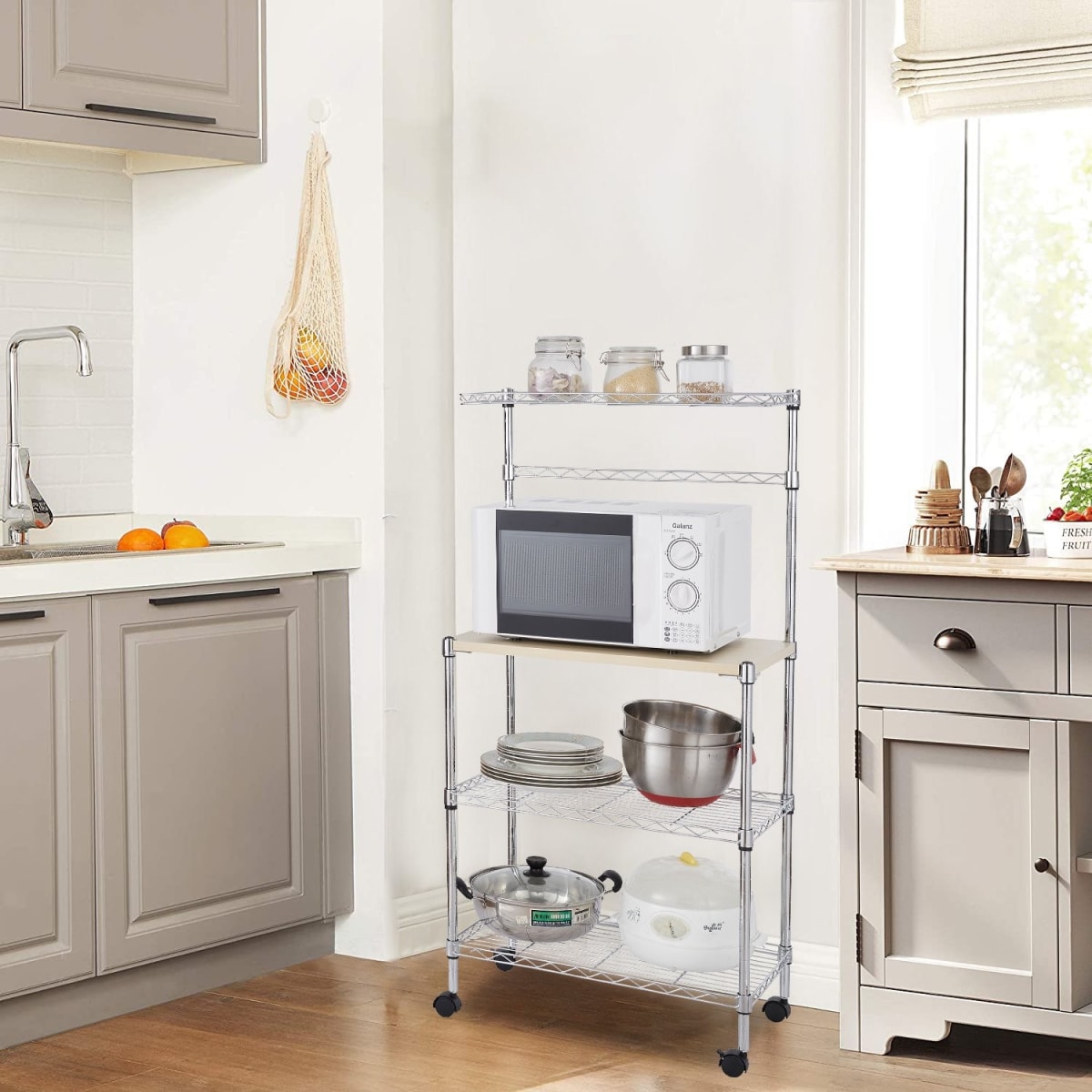 Mesa con Repisas 60x35x124 cm. Con Ruedas. Acero Cromado Cubierta MDF7