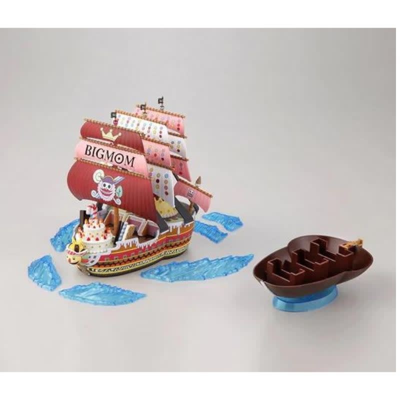 MODEL KIT ONE PIECE GRAND SHIP - QUEEN MAMA CHANTER BANDAI HOBBY2