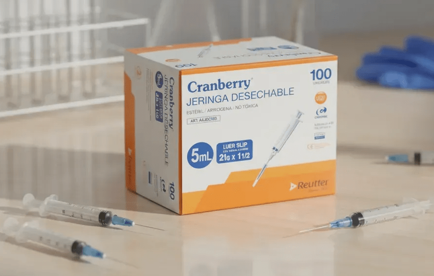 JERINGA DESECHABLE APIRÓGENA CRANBERRY 5ML LUER SLIP CON AGUJA 21X 1 1/2  100 UNIDADES2