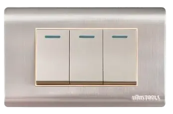 CONMUTADOR EMPO. TRIPLE 16A ACERO-INOX CURVA UYU1