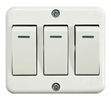 ME-INTERRUPTOR SOBREPUESTO TRIPLE 10A PC-BLANCA UYUS1