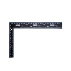 ESCUADRA PINTADA 12 MARCA MAKAWA