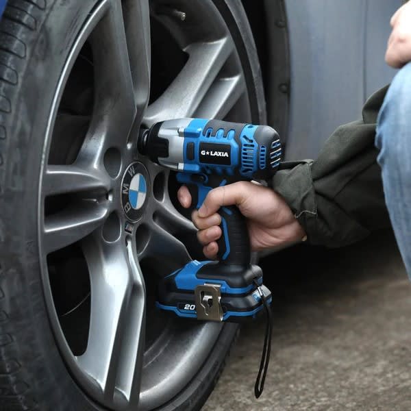 PISTOLA IMPACTO INALAMBRICA 20V 1BAT3