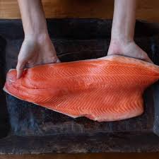 Salmón Atlántico Fresco Con Piel. VENTA POR KILO