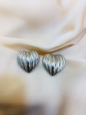 ARETE PLATEADOS 2438  CORAZON RAYAS