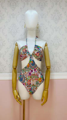 ROPA DE BAÑO LUCIANA ESTAMPADO MANDALA FONDO VAINILLA