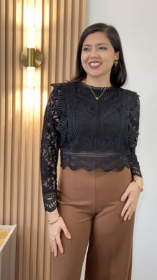 BLUSA ENCAJE NEGRO1