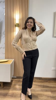 BLUSA SATINADA BEIGE1