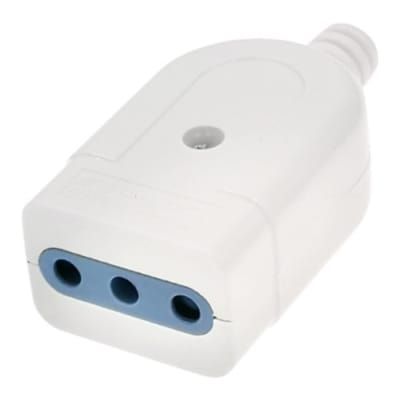 Enchufe Volante Hembra 10A 250V 5052B1