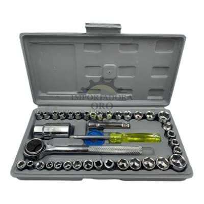 Juego de dados 40pza Chico1