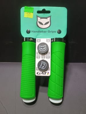 PUÑOS GOMA VERDE NEON HYPNO GATI C/RING NEGRO