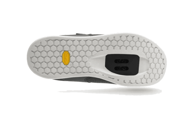 Zapatilla Giro Chamber II GWIN BLK/WHT (40)3