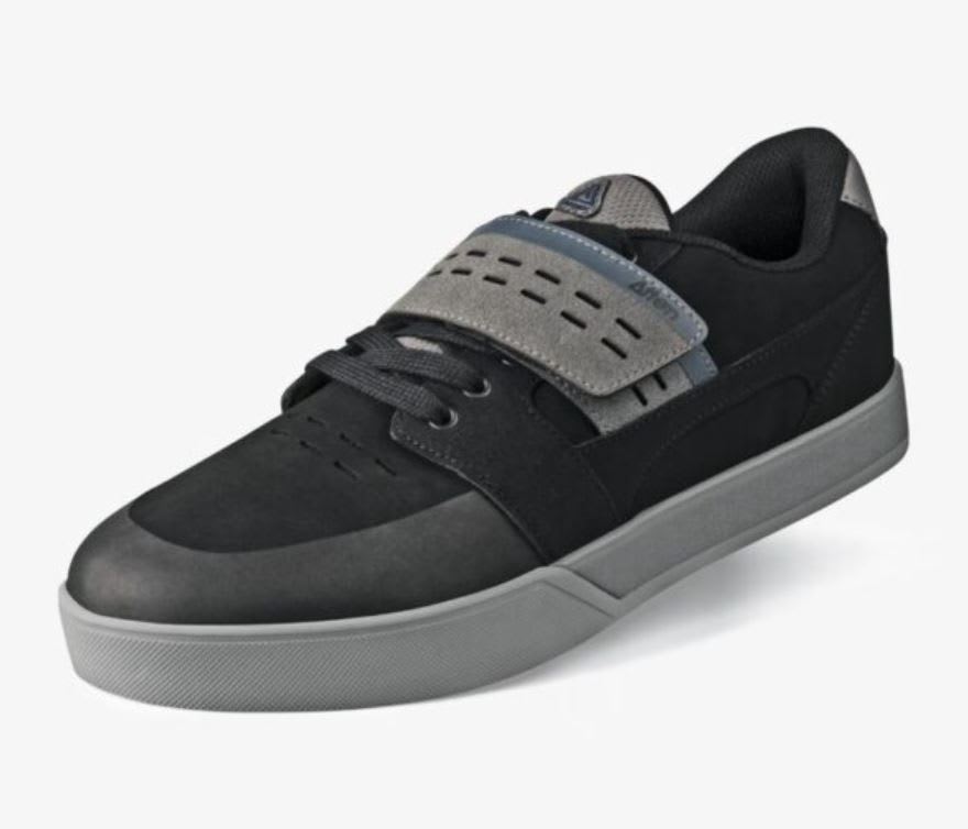 ZAPATILLA VECTAL BLACK / NAVY AFTON N°43.51