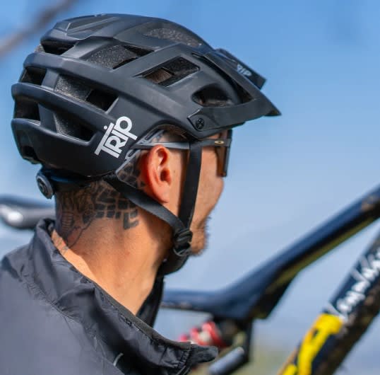 CASCO TRIP ENDURO NEGRO L/XL6