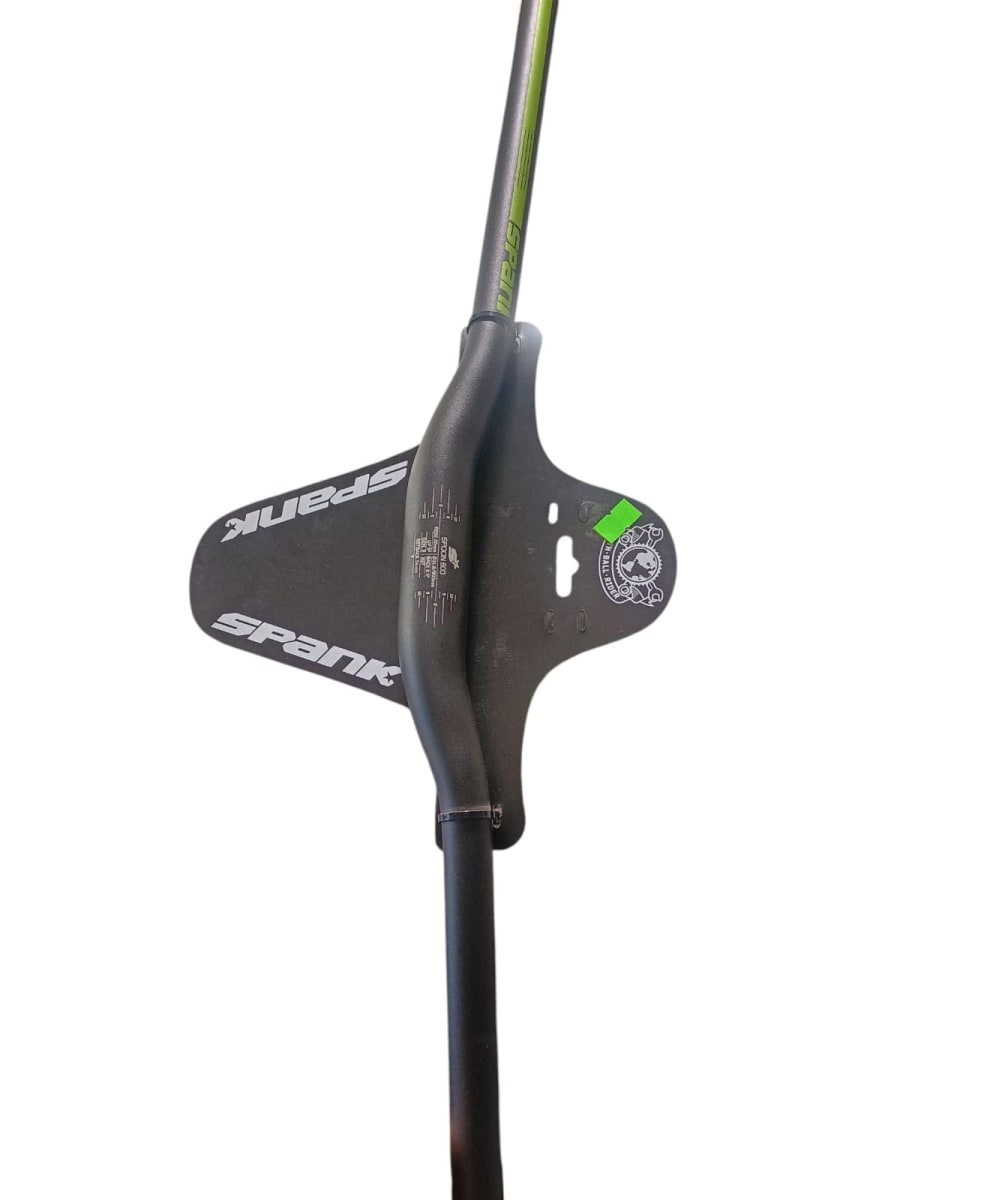 MANUBRIO SPANK SPOON 800 NEGRO VERDE 54MM1