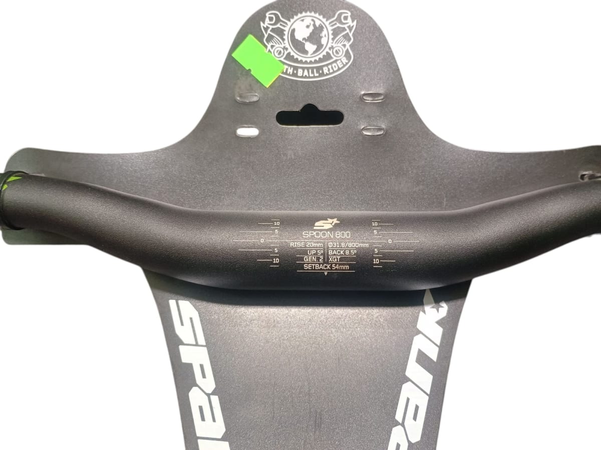 MANUBRIO SPANK SPOON 800 NEGRO VERDE 54MM3