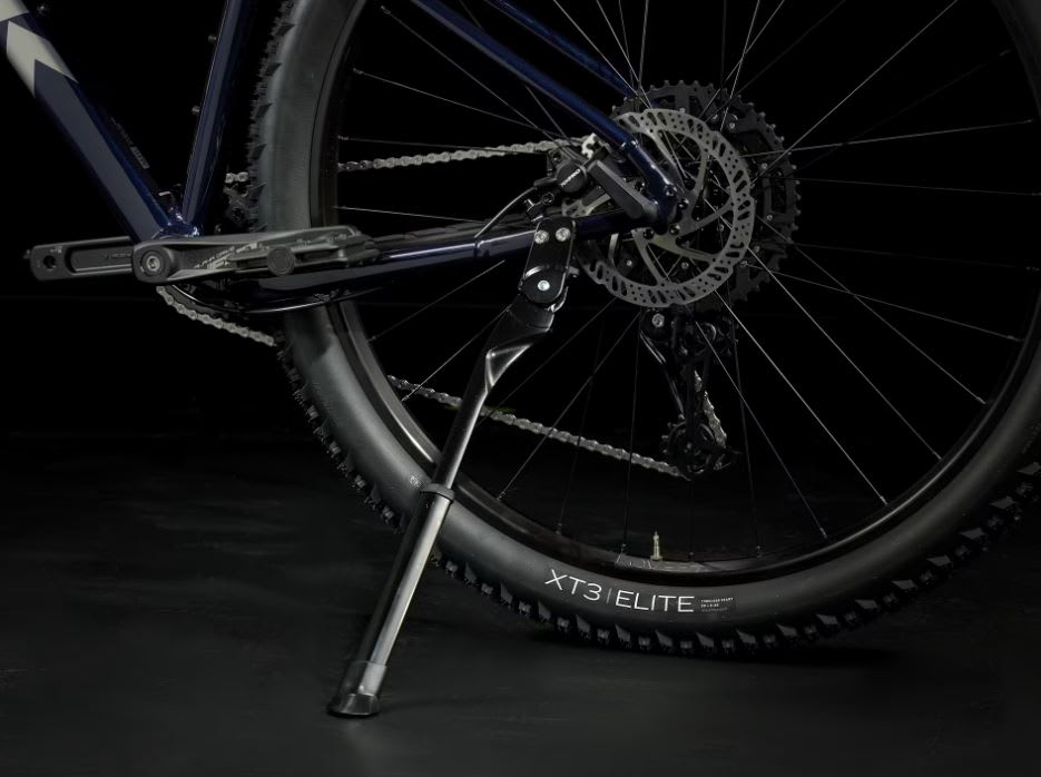 BICICLETA TREK MARLIN 6 GEN 3 RAGE RED TO DEEP DARK BLUE FADE 29 XL10