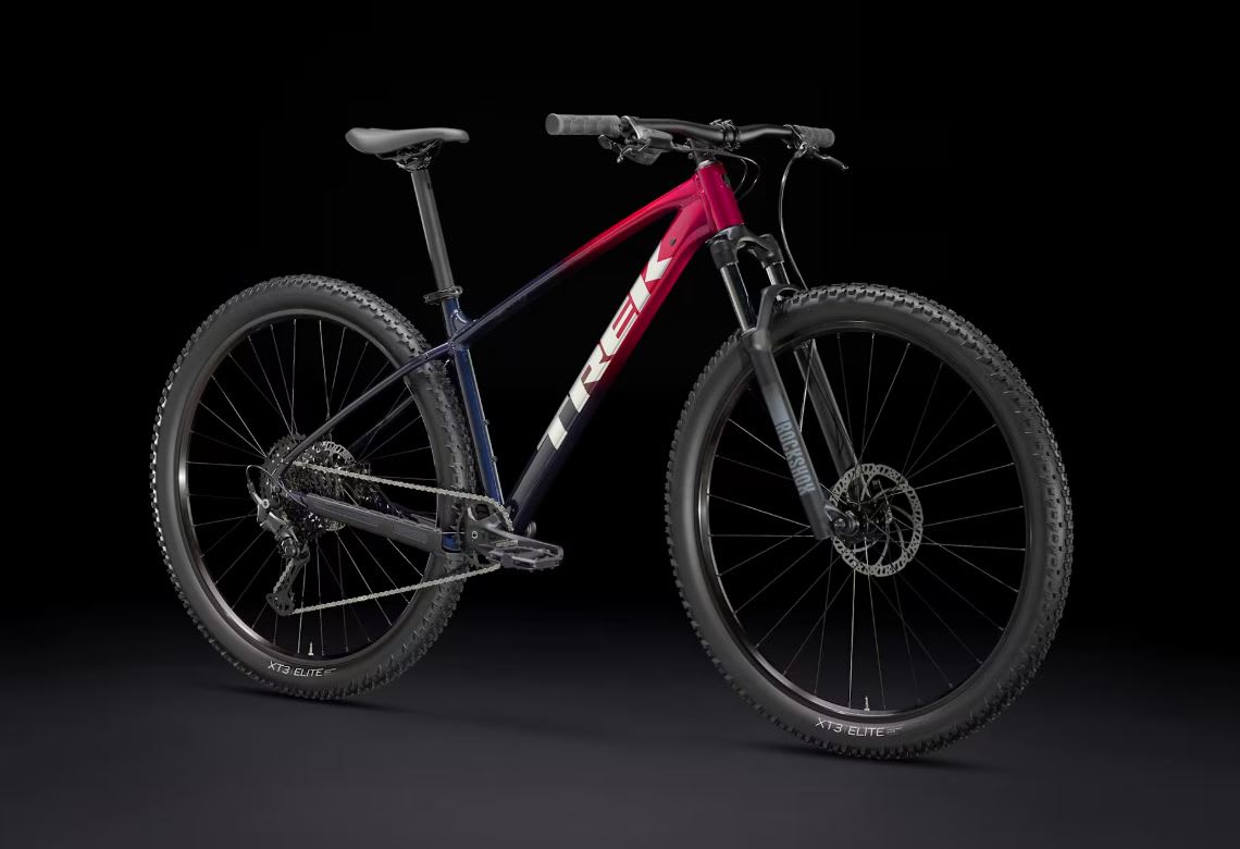 BICICLETA TREK MARLIN 6 GEN 3 RAGE RED TO DEEP DARK BLUE FADE 29 XL1